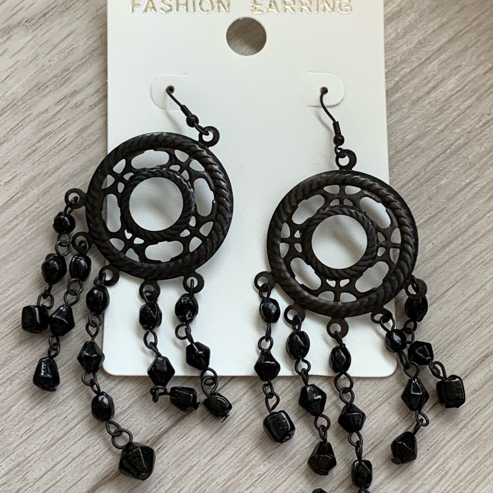 Elegant Black Dangle Earrings